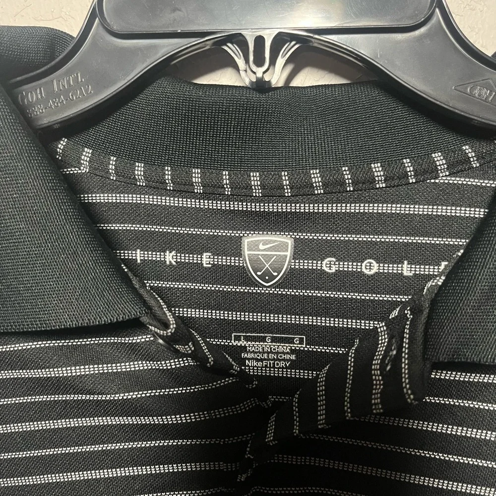 Men’s Black Nike White Striped Short Sleeve Golf Polo Size L